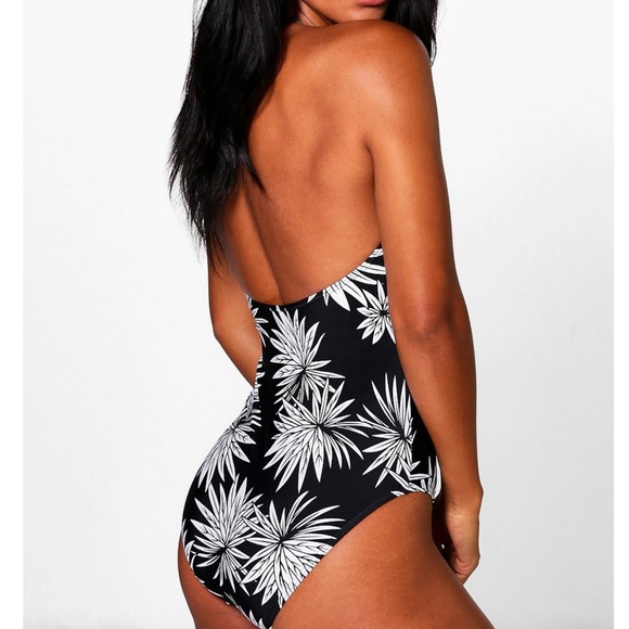 Swimwear - Picture 2 of 3